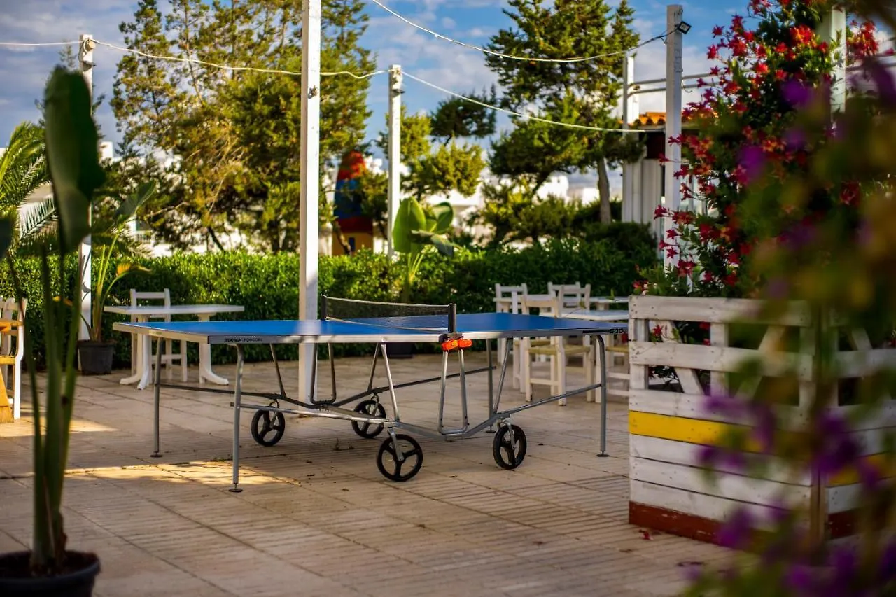 Camelina Suites Sant Antoni de Portmany 3*,