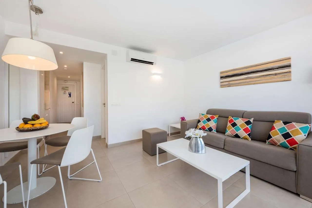 Camelina Suites Sant Antoni de Portmany 3*,  İspanya