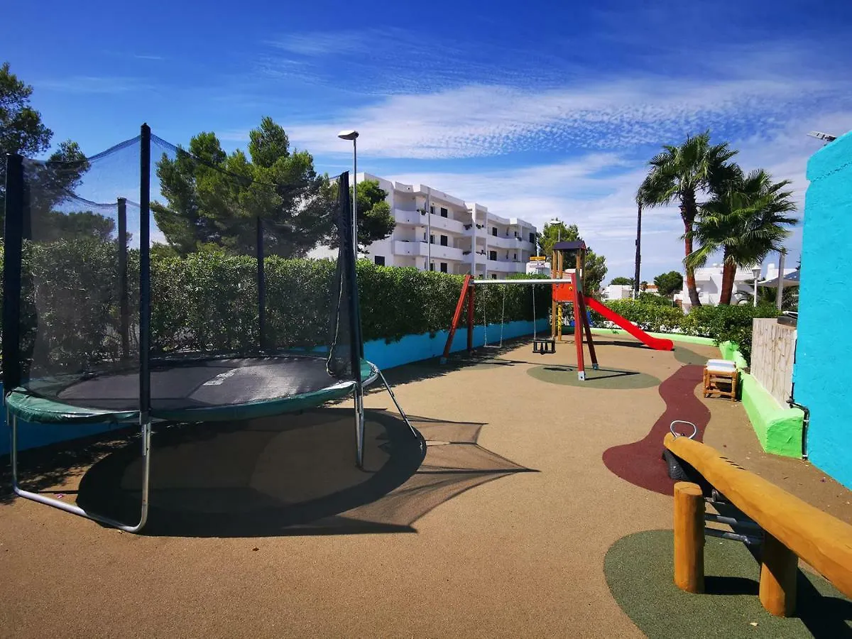 *** Apart Otel Camelina Suites Sant Antoni de Portmany İspanya